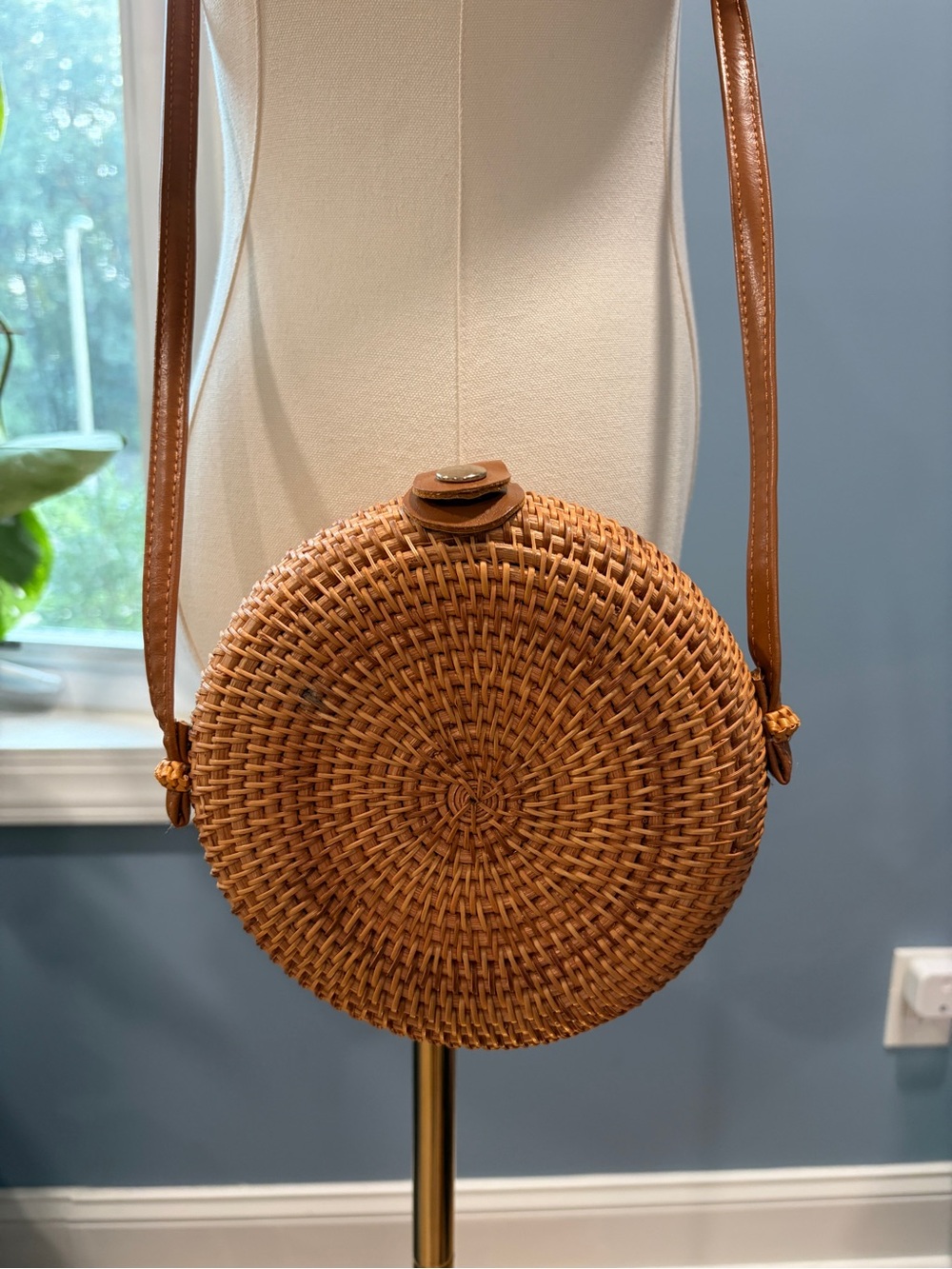 Summer & Rose Round Rattan Wicker Crossbody Bag Brown Boho Resort Purse